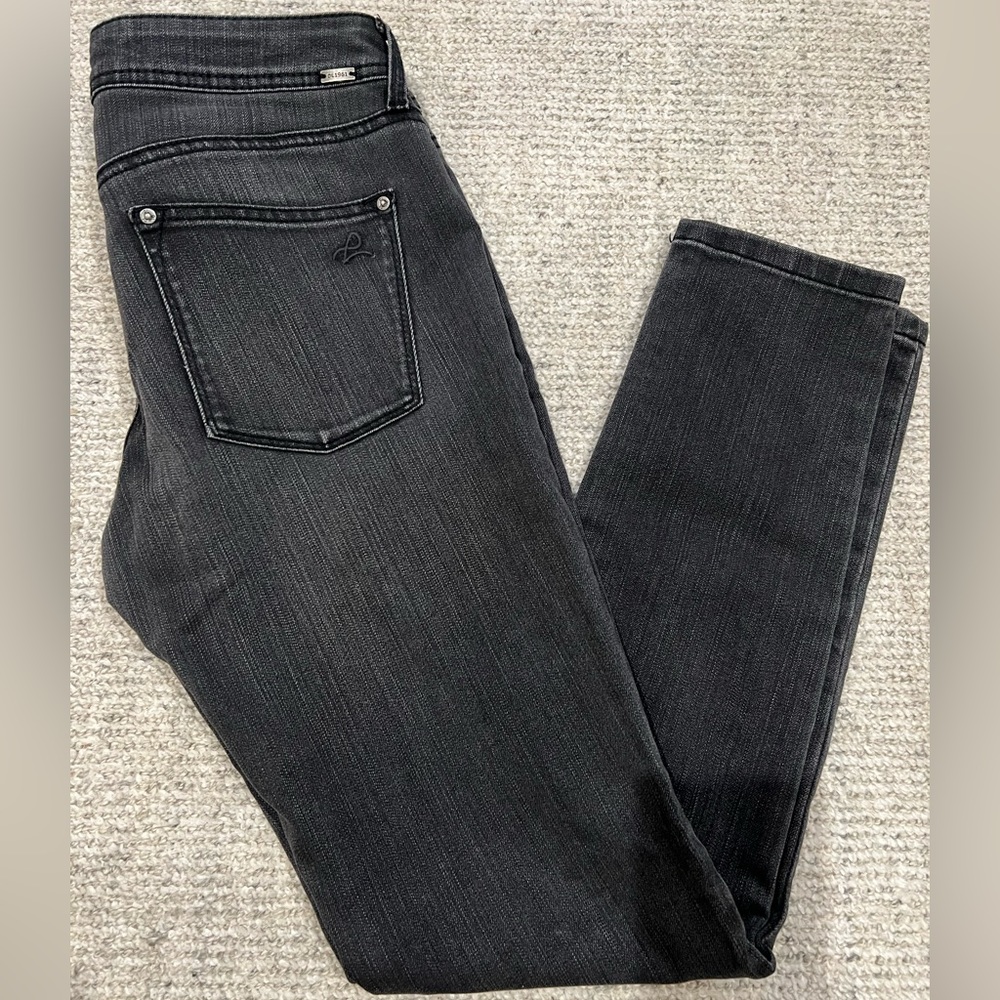 DL 1960- Black wash jeans-Size 28